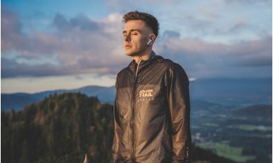 ANC – kas tai yra ir kaip veikia aktyvus triukšmo slopinimas?